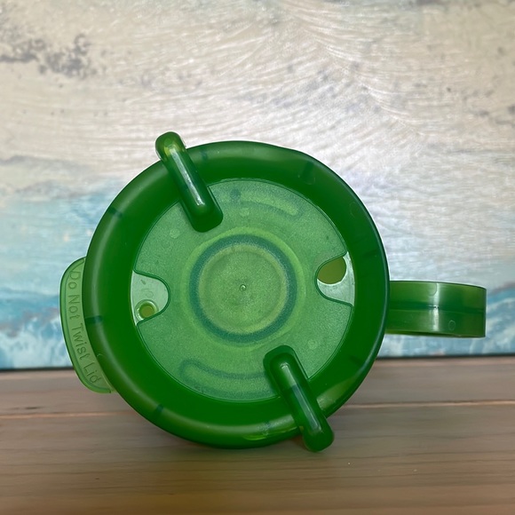 WALT DISNEY WORLD mug green white Buzz Dory Nemo Lightening McQueen EUC - Picture 4 of 6